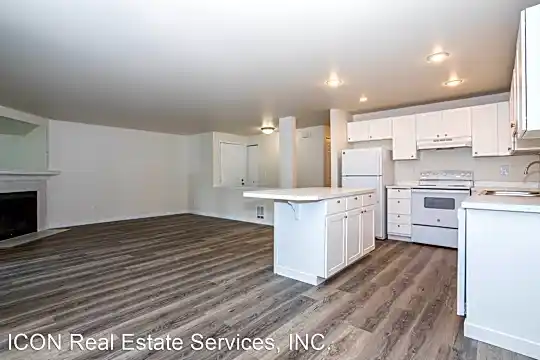 4025 Southcenter Blvd Photo 1