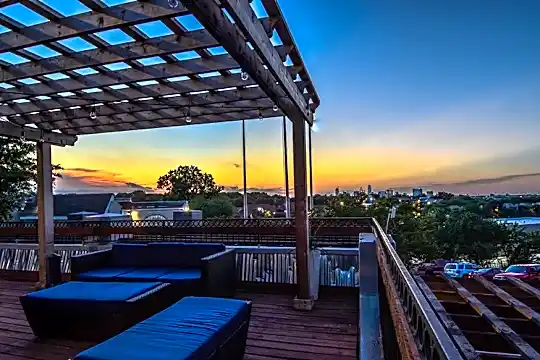 Altura Apartments Photo 1