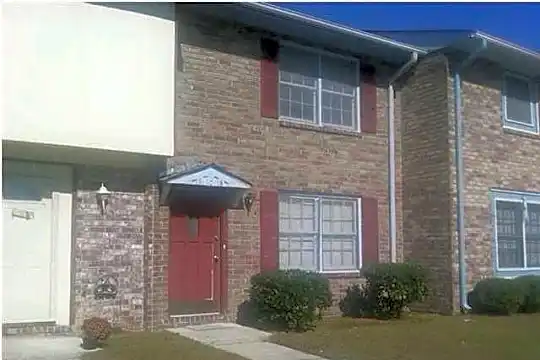 104 Brush Blvd Photo 1