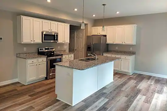 125 Cammy Ct Photo 2