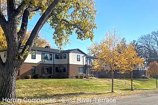 2101 E River Terrace Photo 1