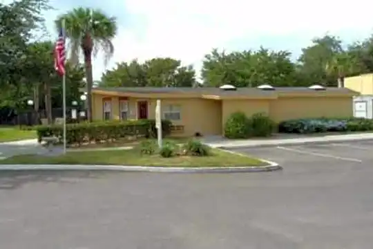 Phoenix Apartments Photo 2