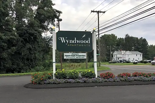 Wyndwood Apartments Photo 2
