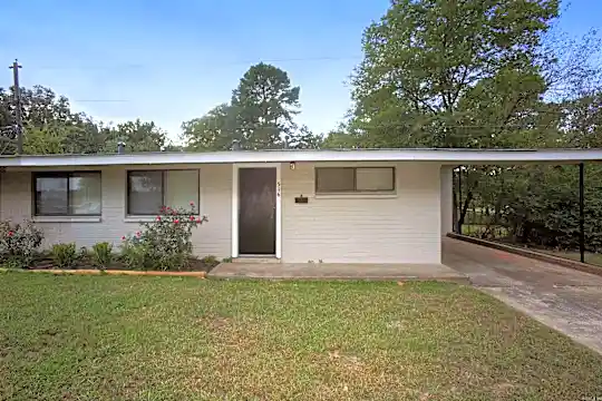 519 Sierra Madre Dr Photo 2