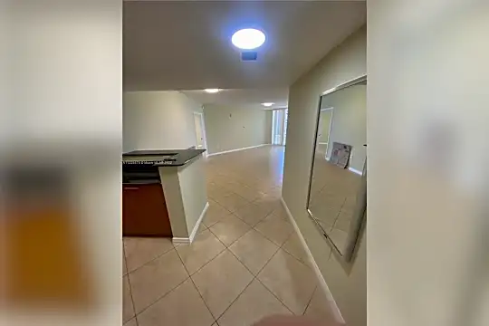 16699 Collins Ave #1706 Photo 2