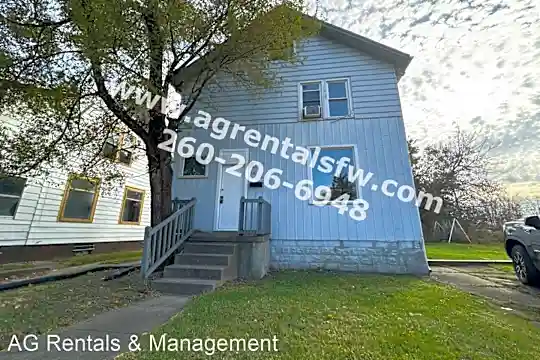 2416 Maumee Ave Photo 1