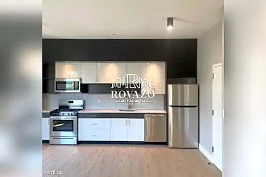 502 William St Photo 2