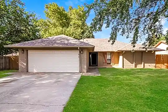 10101 Mamus Ln Photo 1