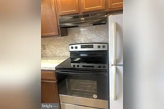 1412 Fairmount Rd #C Photo 2