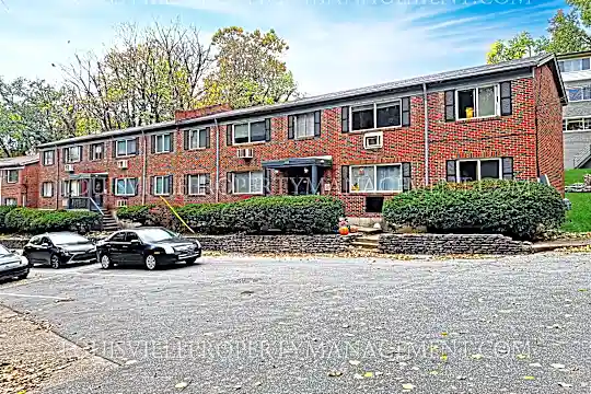 2421 Lindsay Ave Photo 1