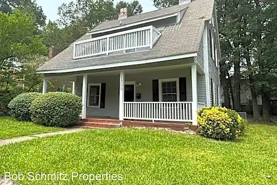 1300 Green Street Photo 1