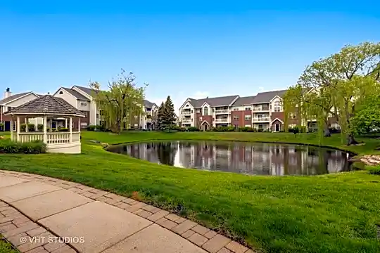 89 Kensington Cir #303 Photo 1