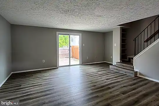 7 Ivy Oak Ct Photo 2