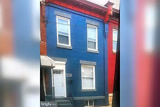 2752 N Opal St Photo 1