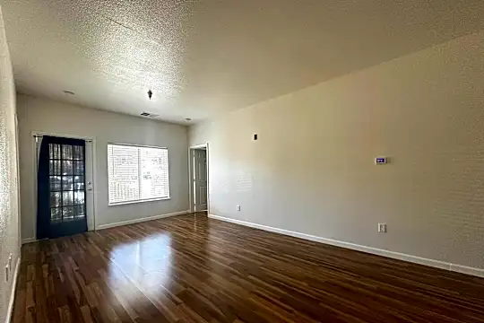 200 Talus Way #114 Photo 2