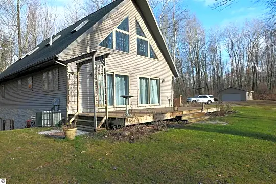 4769 Feather Trail Photo 2