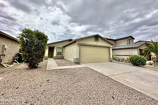 6116 S Earp Wash Ln Photo 2