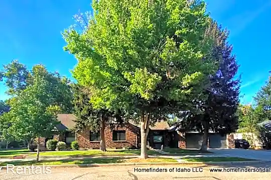 516 Pueblo St Photo 1
