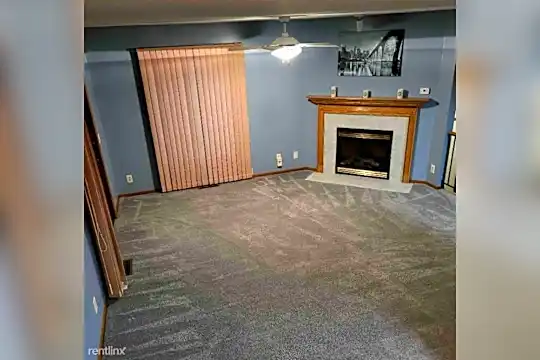 9689 Juniper St NW Photo 2