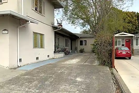 1311 Curtis St Photo 1