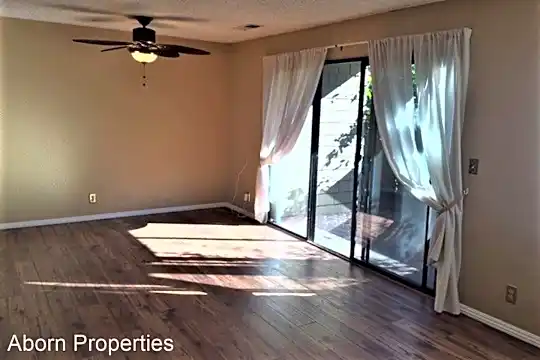 5510 Makati Cir Photo 2