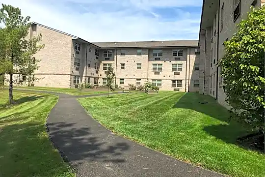 Heatherwood Retirement Community Photo 1
