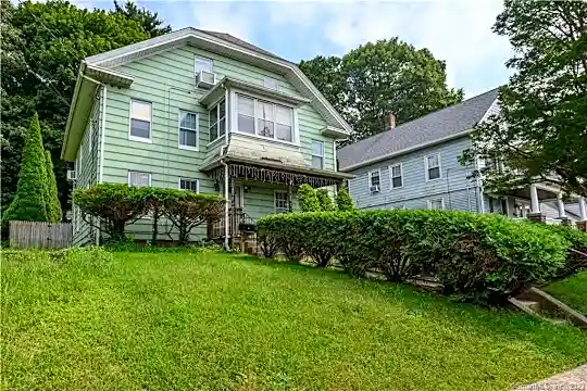 52 Arch Pkwy Photo 2