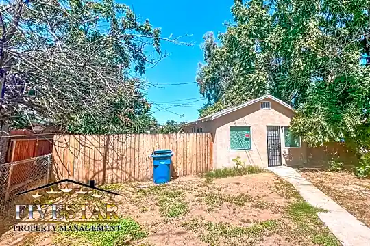 304 Woodrow Ave Photo 1