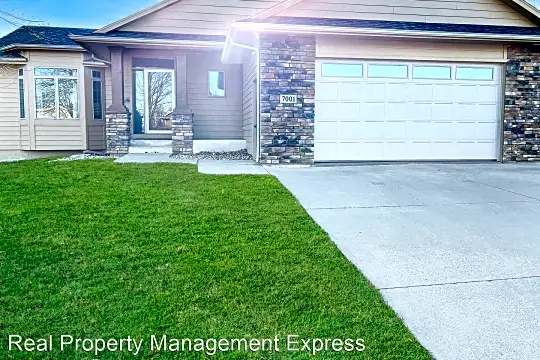 Sioux Falls residents: Front yard broadband utility boxes a surprise