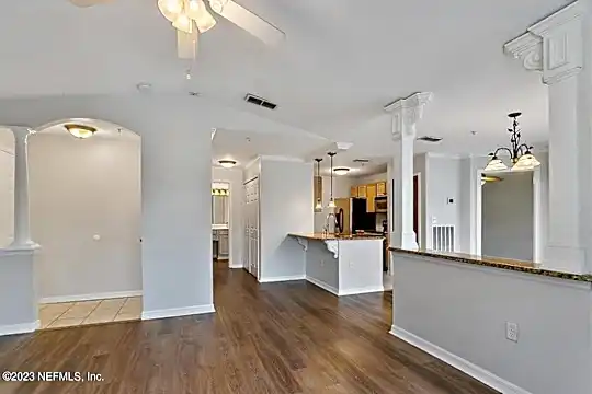 7800 Point Meadows Dr #133 Photo 2
