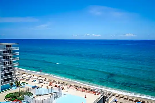 3560 S Ocean Blvd #PH-4 Photo 1