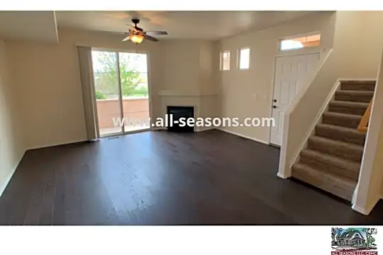 7034 Sand Crest View Photo 2