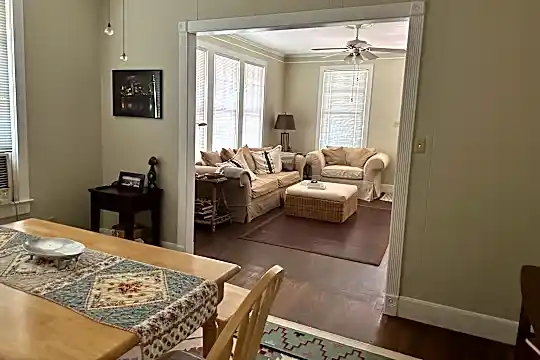 1025 N Liberty Ave Photo 2