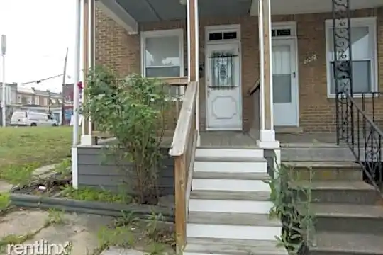 2705 Wilkens Ave Photo 1
