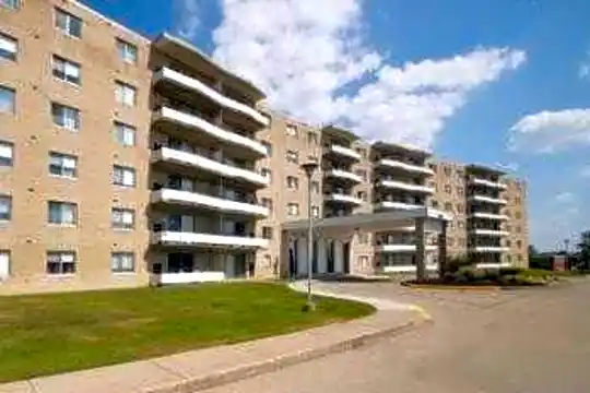 Granada Gardens Apartments And Townhomes Photo 2