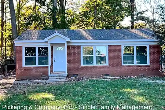 3633 Calvert St Photo 1