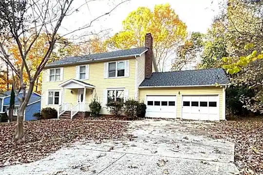 212 Trillingham Ln Photo 2