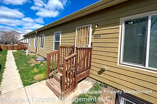 4520 Thompson Ct Photo 1