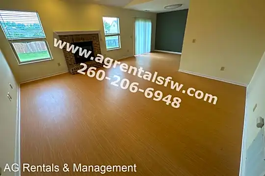 10730 Deep Creek Ct Photo 2