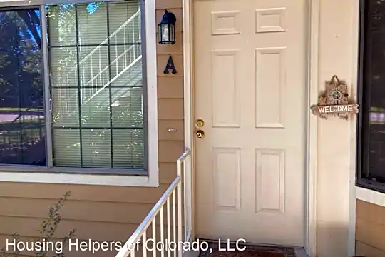 4753 White Rock Cir Photo 2