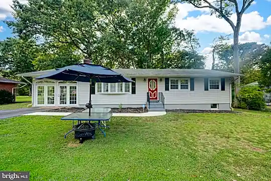 3095 Jenkins Ln Photo 1