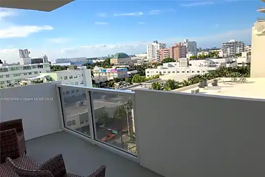 100 Lincoln Rd #808 Photo 2