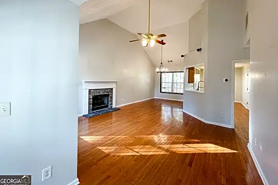 589 Sanders-Davis Rd Photo 2