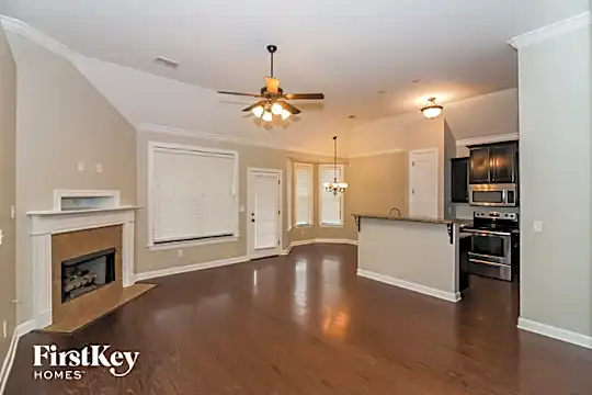 10216 Old Well Terrace Photo 2
