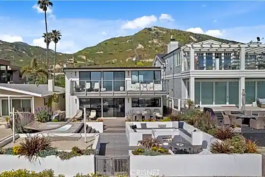 5478 Rincon Beach Park Dr Photo 1