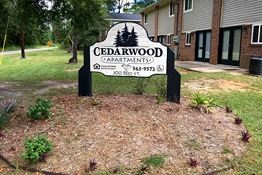 Cedar Woods Apartments (St George SC) Photo 2