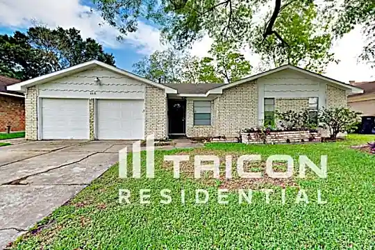 6410 Heatherbloom Drive Photo 1