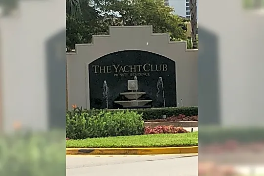 The Yacht Club at Aventura Photo 2