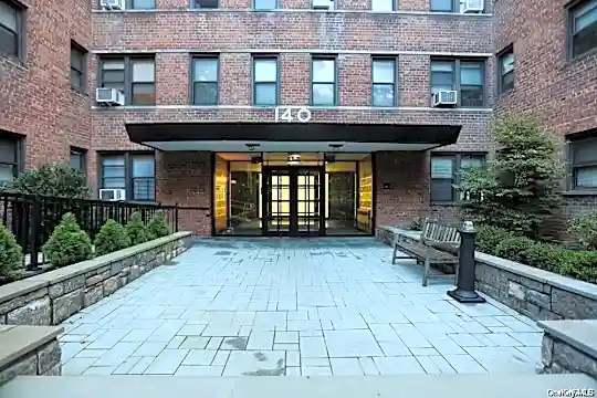 140 E Hartsdale Ave #6C Photo 1
