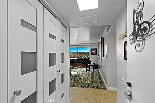 24055 Paseo Del Lago #1402 Photo 2
